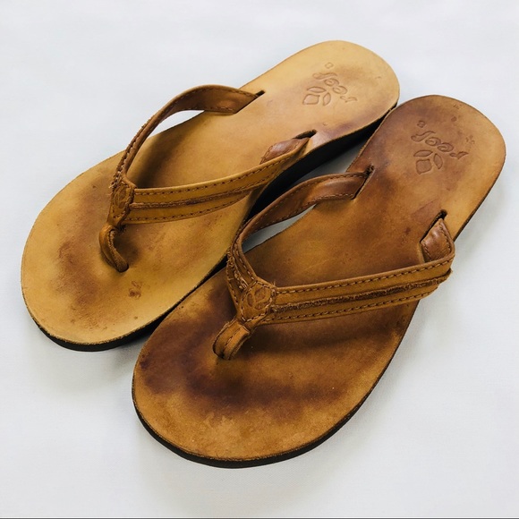 reef brown leather flip flops womens